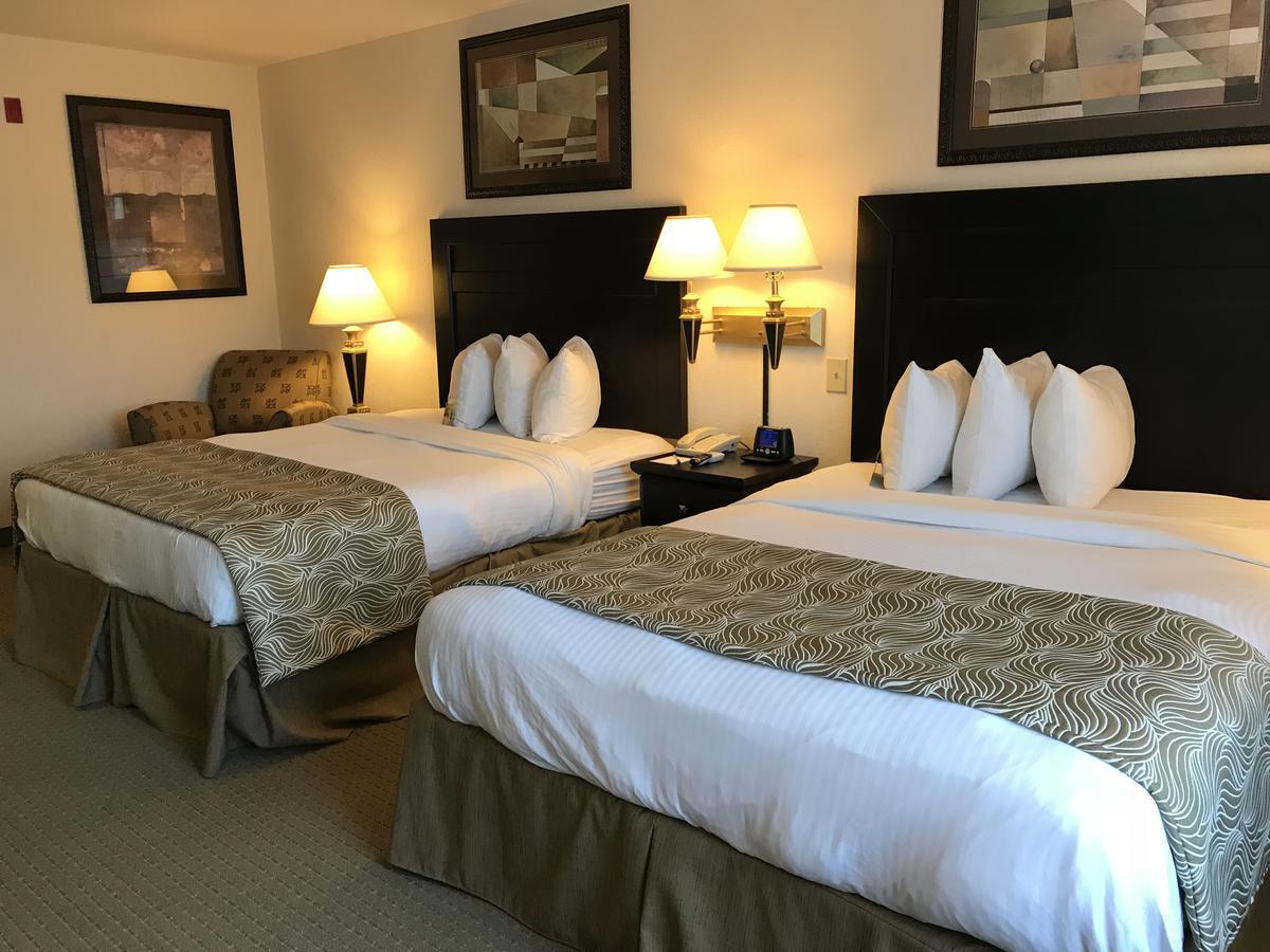 Wingate By Wyndham Lagrange Hotel Kültér fotó
