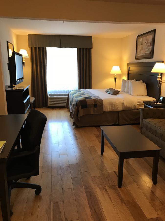 Wingate By Wyndham Lagrange Hotel Kültér fotó